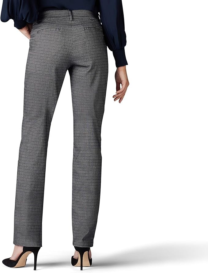 Lee Women's Wrinkle Free Relaxed Fit Straight Leg Pant